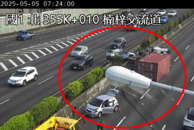 國道1號驚魂！多車追撞引發12公里大塞車，駕駛急需改道