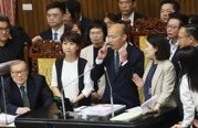 立院司委會三天連轟周萬來 國民黨控民進黨藉機打擊韓國瑜