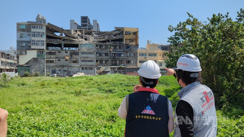 台中清水住宅大樓部分倒塌 初判有海砂屋狀況