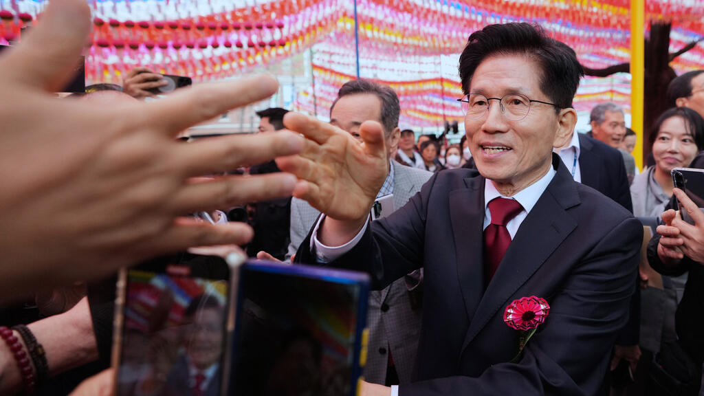 韓國國民力量黨總統候選人金文洙暫停競選，痛批黨內內訌