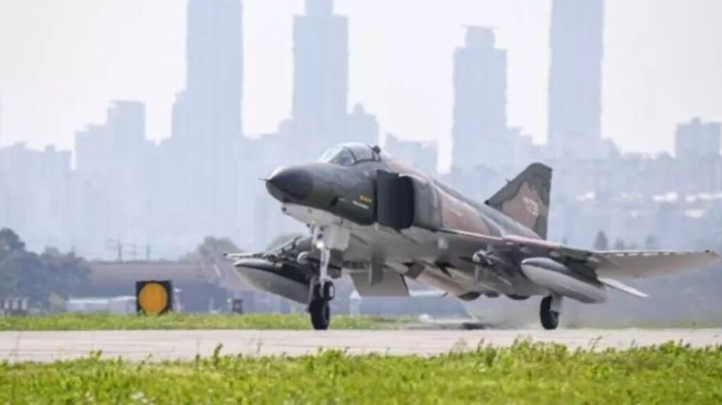 中國高中生攜對講機在韓拍攝戰機 涉嫌軍事設施監聽被查