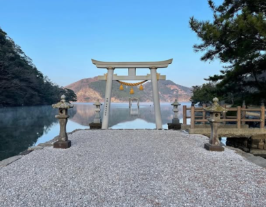 亂丟菸蒂還打人!日本1神社不忍了 宣布禁止外國觀光客進入