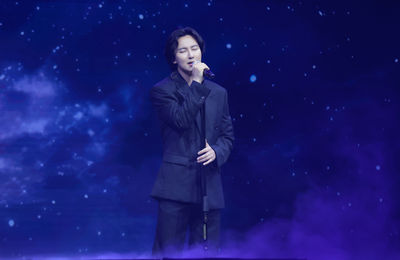 金南佶台北見面會4小時寵粉 嗨喊台灣No.1 深情演唱《月亮代表我的心》