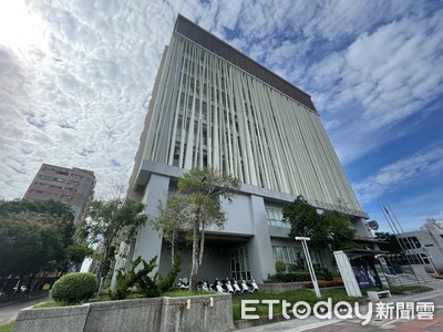 高雄左營飯店驚現男屍！49歲男子入住兩日後床上猝死