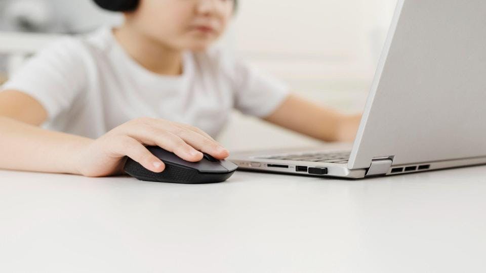 羅技 MX ERGO S 軌跡球滑鼠：三大優勢讓你一用難回頭
