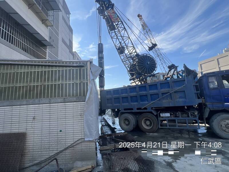 高雄愛河再度遭污染！無良建商連續違規排放泥水將面臨重罰