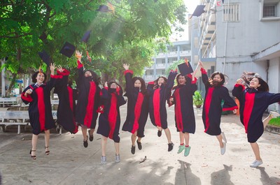 AI時代來臨：大學開設AI課程助文組學生提升職場競爭力