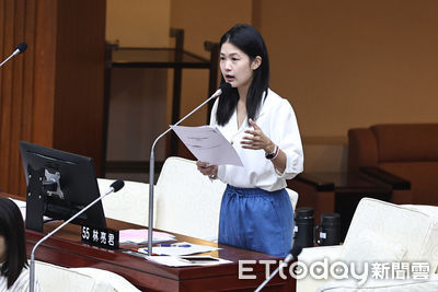 蕭美琴出席世壯運遭質疑「蹭黃仁勳」 林亮君痛批藍營心態歪斜