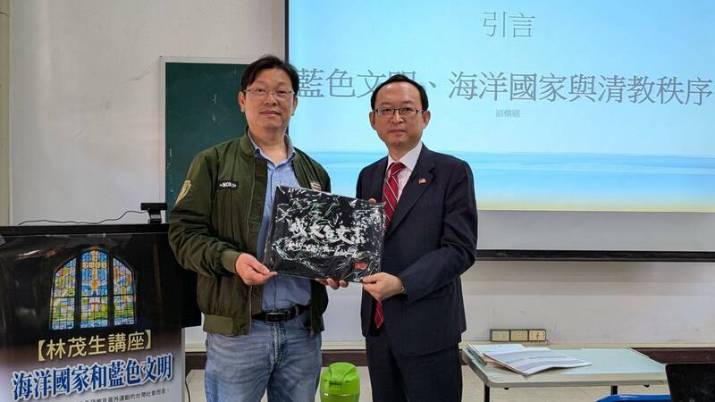 人權作家余杰駐成大授課 點出台灣3大危機