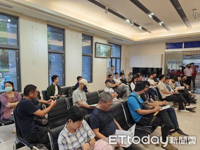 母親節前夕士林分署拍賣會爆人氣 文創結合公益成亮點