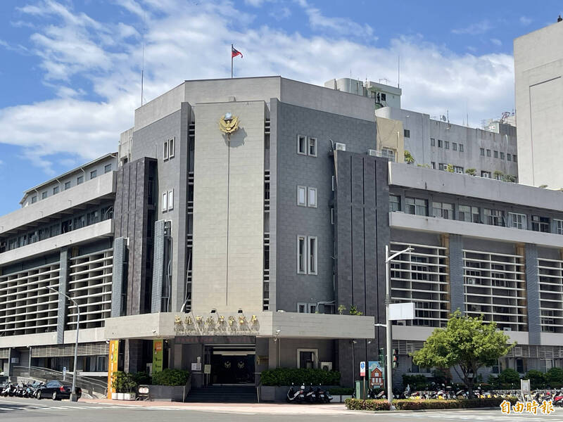 高雄「胎哥郎」尾隨女童遛鳥手淫 警方展開全面追緝