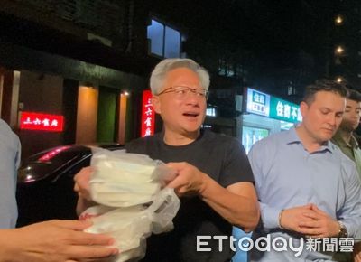 黃仁勳台灣行遺憾未能逛夜市：台語透露「太多人啦」
