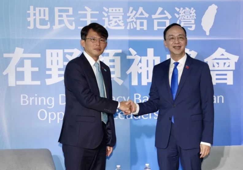 國民黨與民眾黨聯手抗擊高關稅與捍衛民主：朱立倫、黃國昌提出四大合作重點