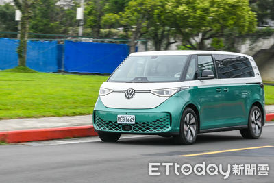 福斯商旅ID.Buzz試駕!好上手會放電的「7人座大空間MPV」