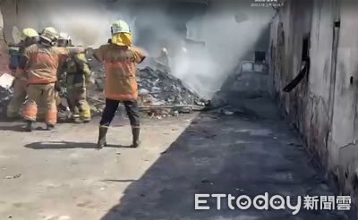 台南永康工廠突發火警 消防隊6分鐘內迅速撲滅無人傷亡