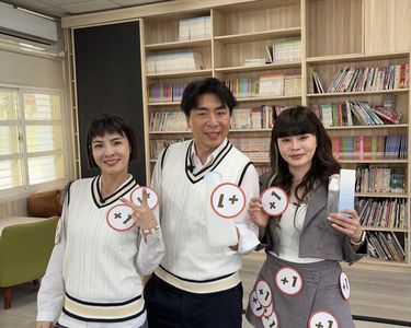 梁赫群、徐小可挑戰海上直播 隨機販售尿壺險招架不住