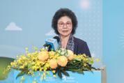 蔡英文、蕭美琴急訪陳菊，高醫緊急回應：病情穩定