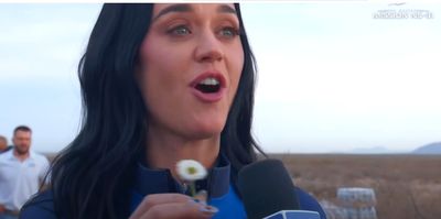 凱蒂佩芮成首位登太空流行歌手 藍色起源全女性飛行團隊即將升空