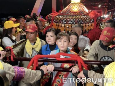 大甲媽遶境雲林盛況空前 萬人虔誠迎駕福興宮