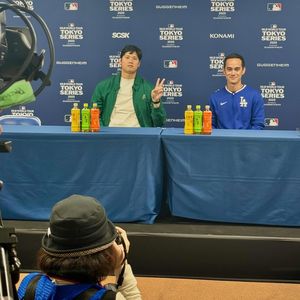 大谷翔平幕後暖舉曝光 默默讓山本受訪、合照也不搶C位