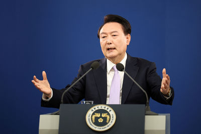 AI預測南韓總統尹錫悅罷免機率高達90%！憲法法院即將裁決