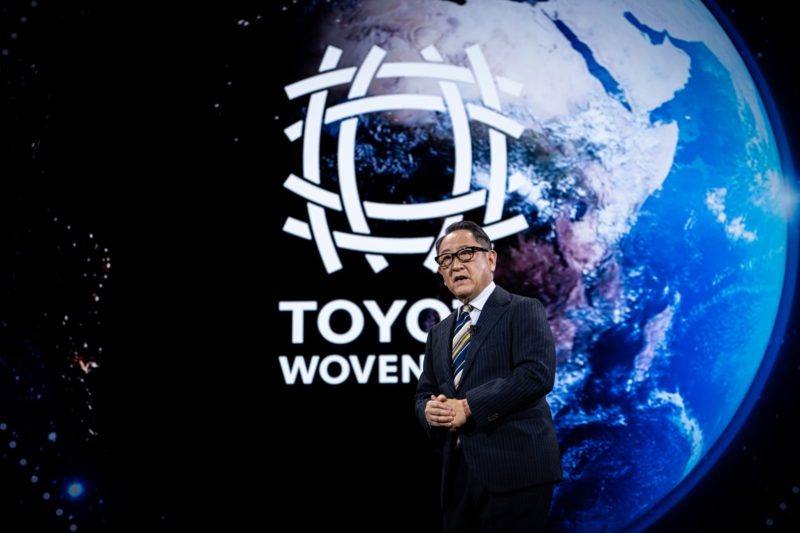 賽車魂注入經營!豐田章男飆出「年銷千萬輛、市值成長 300%」的帝國霸業