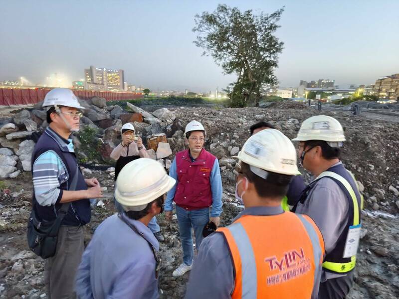 新北塭仔圳施工意外挖破瓦斯管 緊急止漏後市府將追究責任