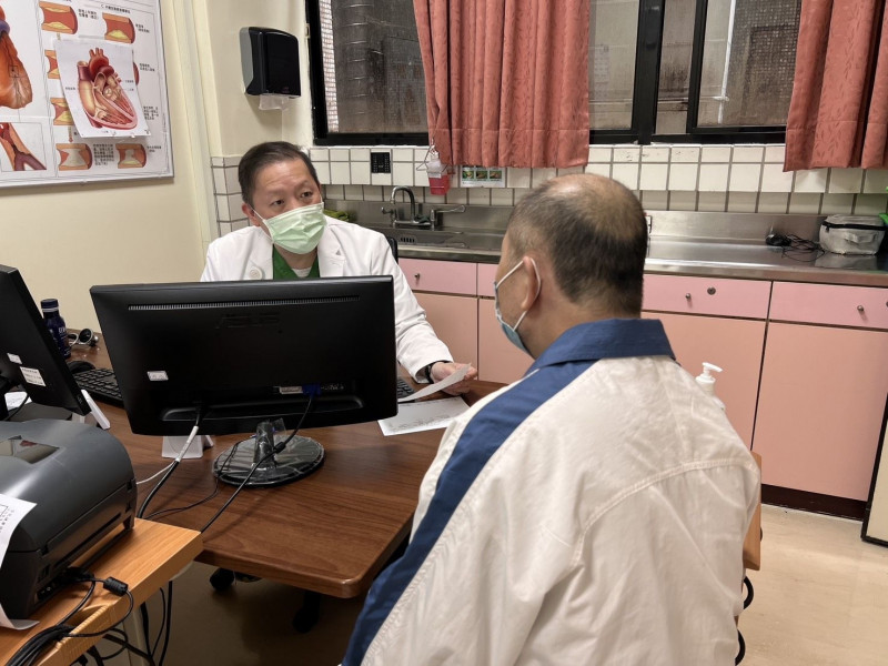 台北醫院6月2日啟動特別門診應對新冠疫情 呼籲高風險群及早接種疫苗