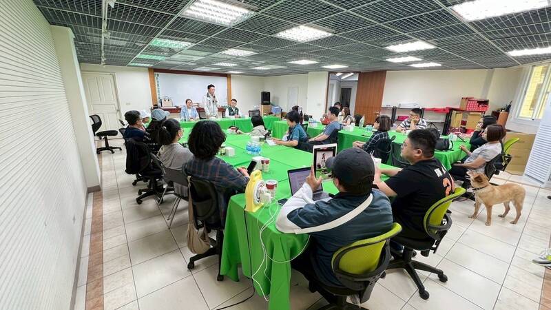 民進黨台南茶會揭示大罷免戰略：藍營面臨路線之爭與倒閣壓力
