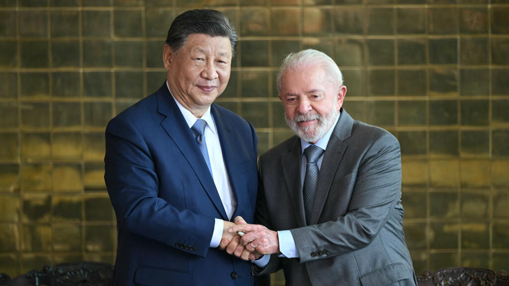 卢拉穿梭大国外交：会晤普京与习近平，寻求和平与合作