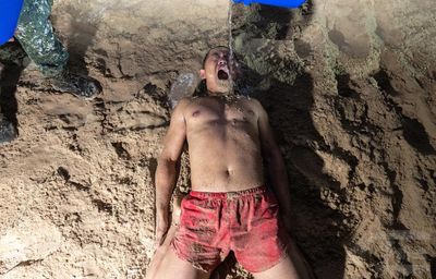 陸軍兩棲偵察學員挑戰極限：硬漢週行軍10公里後岸際滲透