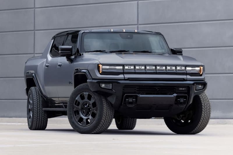 2026 GMC Hummer EV 推出碳纖維版：1,160 馬力、2.8 秒破百，極致越野與科技升級