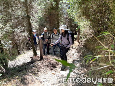 玉山塔塔加年均64萬遊客 設置人流計數器保護生態