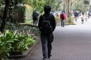 私校退休金困境：教授負債求學，退休後月退金僅夠付半房租