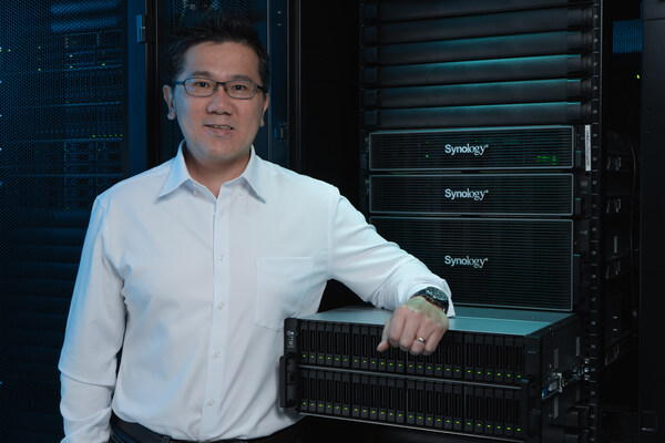Synology推出PAS7700雙控全NVMe伺服器：企業關鍵系統的強力後盾