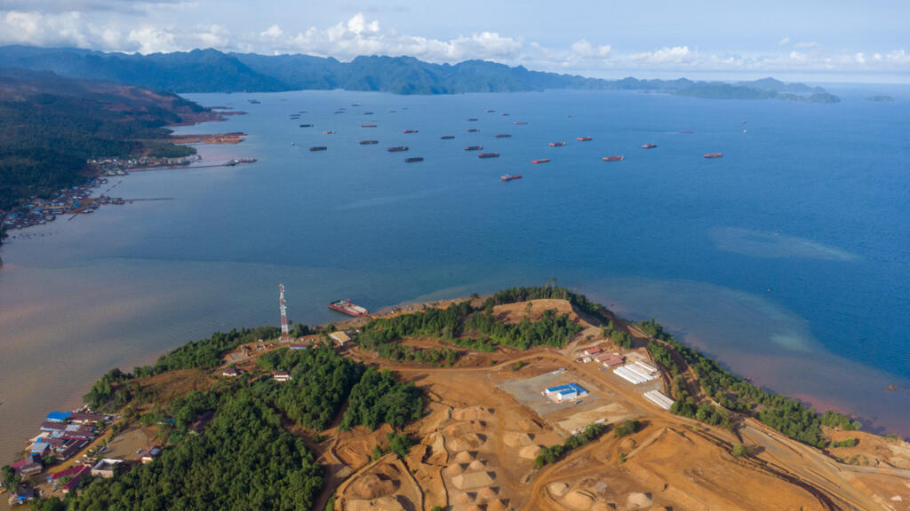 印尼爪哇島石灰石採石場災難：至少13人喪生，安全隱患引發關閉令