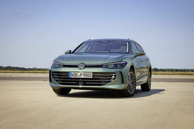 福斯新一代Passat Variant驚艷登場！雙車型售價200萬起，5月底上市