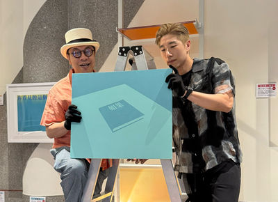 蔡康永版畫展人氣爆棚！展期延長至7月，理科太太搶購5幅