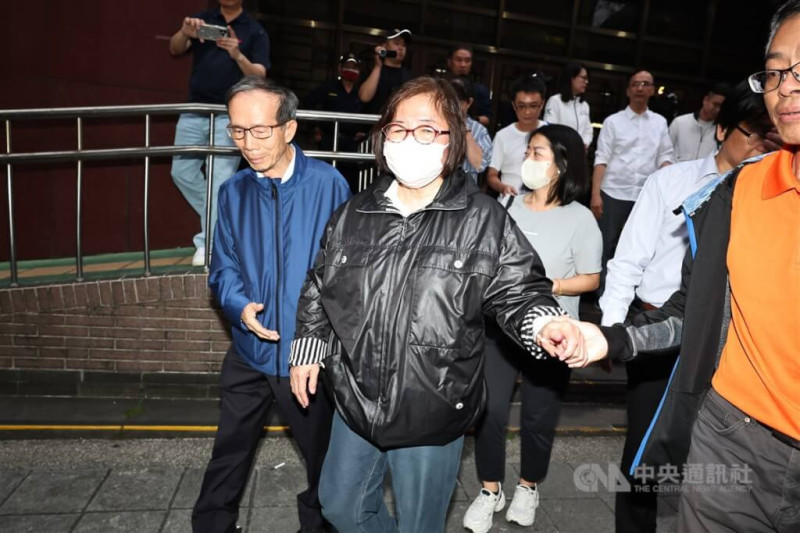 黃呂錦茹涉不實連署案獲釋 檢方擬抗告 初文卿、姚富文羈押禁見