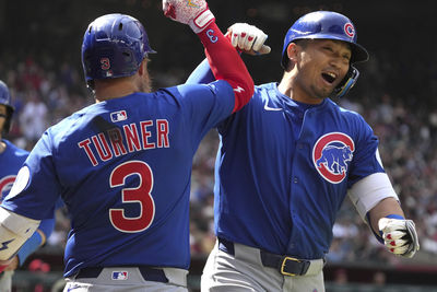 鈴木誠也連續兩打席開轟，火力全開震撼MLB！