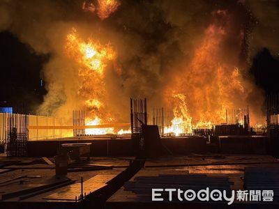 台中建築工地深夜驚魂！熊熊烈焰照亮夜空 消防全力搶救