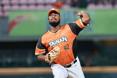 梅賽斯7局壓制力驚人，統一獅4比1擊敗台鋼雄鷹重返榜首