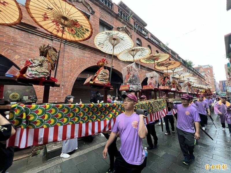 金門迎城隍盛典「神」氣登場 雨神相伴更添熱鬧