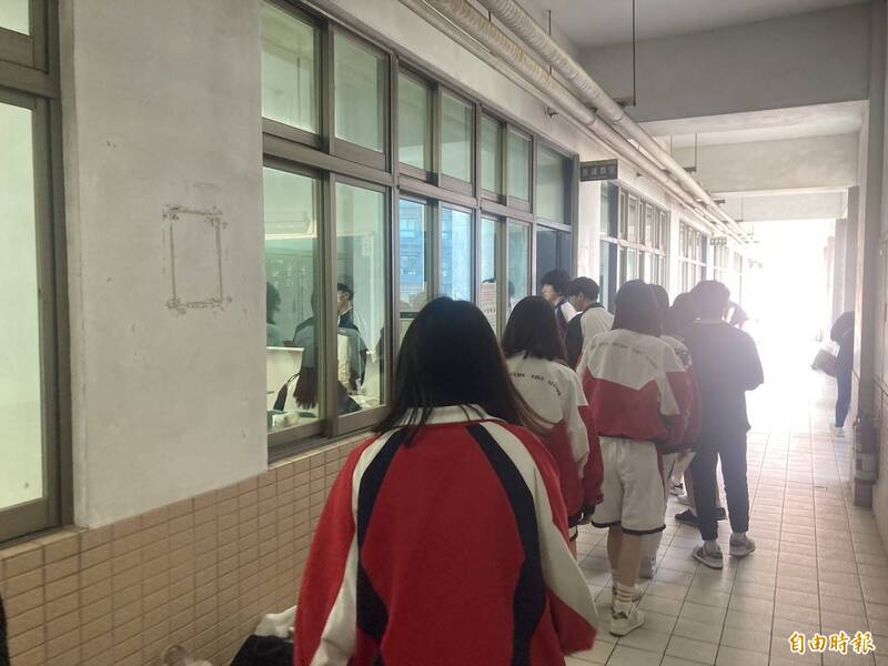 統測結束：手機違規最多，成績單5月15日寄發