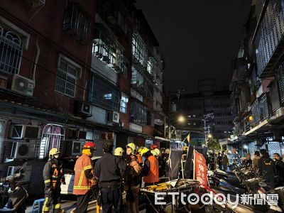 中和公寓頂樓火警驚現刀傷屍體 獨居男子浴室身亡