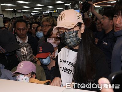 政府送亞亞離台! 矢板明夫讚:告訴中國堅決不接受武統主張