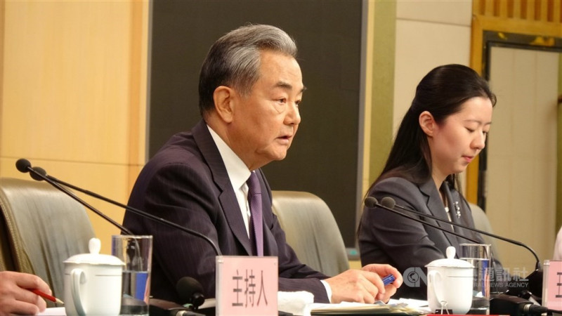 王毅見韓國外長趙兌烈 中方:堅持中韓睦鄰友好