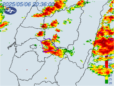突襲三縣市！大雷雨夜間來襲 白沙屯媽祖駐駕南投信眾防範驟雨