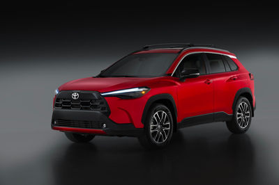 TOYOTA Corolla Cross美規改款重磅登場：新車頭設計與內裝升級搶市