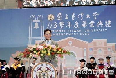 林之晨台大畢業典禮分享創業心得：堅持累積實力，成為台灣驕傲
